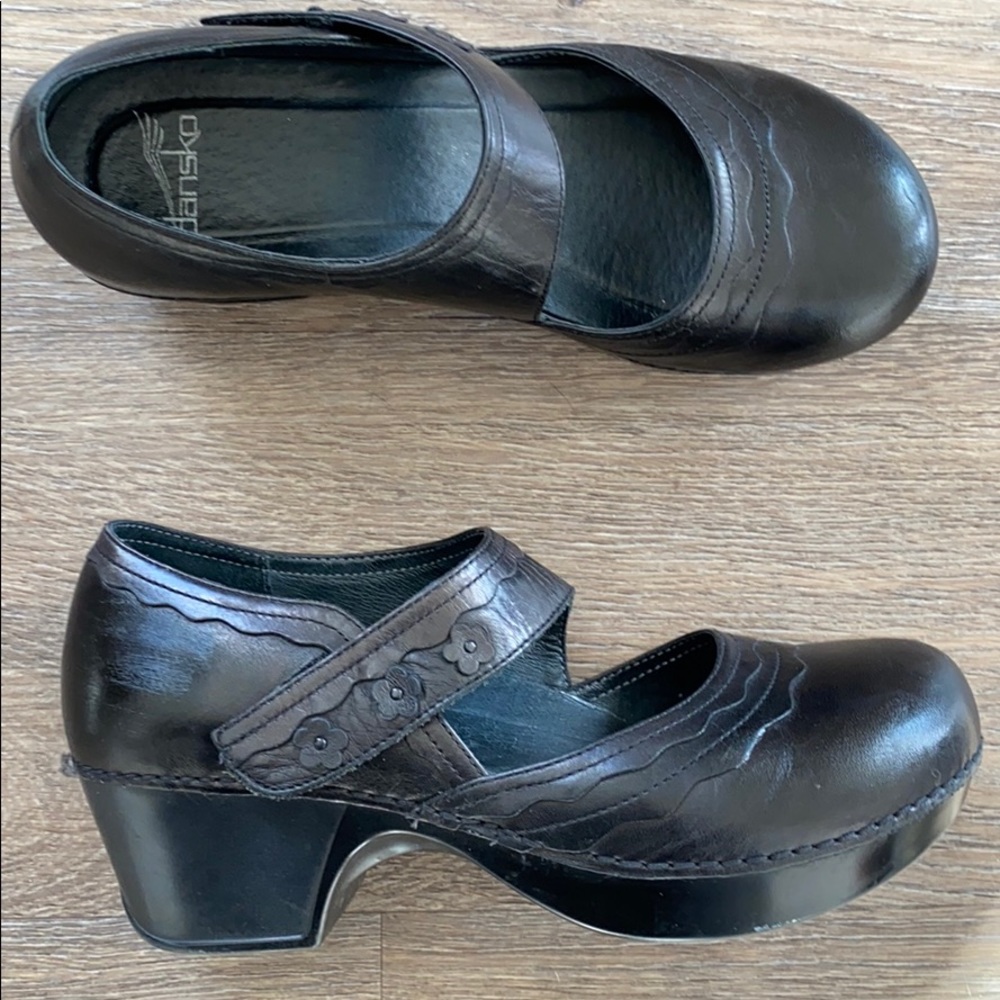 Dansko Mary Jane clogs size 39